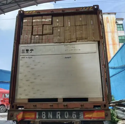 Container shipment photo