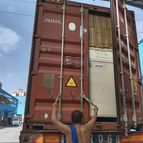 Container shipment photo